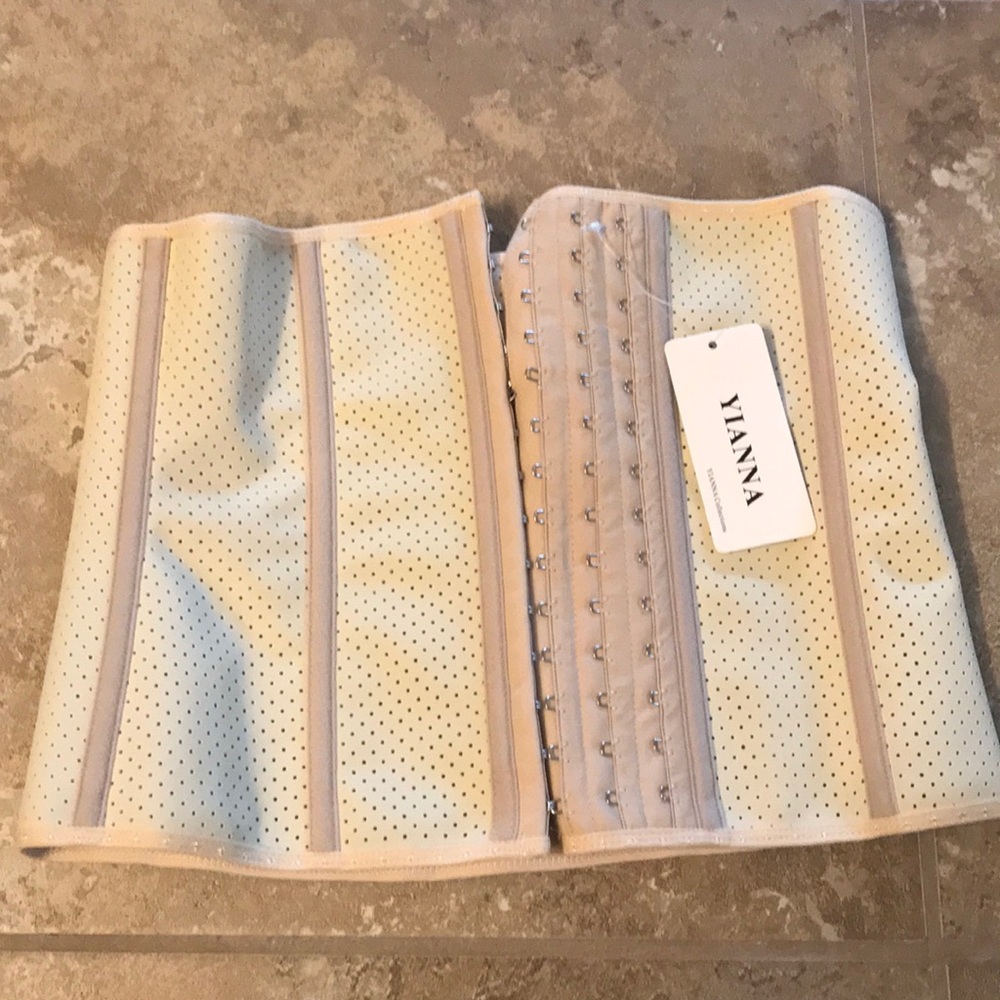 Yianna waist trainer